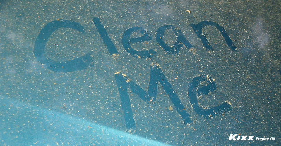 먼지가 쌓인 자동차 Clean Me!